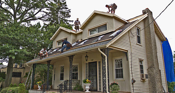 Quick and Trustworthy Emergency Roof Repair Services in Mila Doce, TX